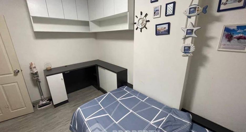 For rent 2 bedrooms condo in Thon Buri, Bangkok