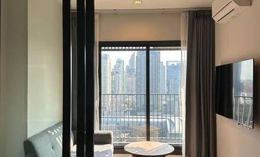 For rent 1 bed condo in Huai Khwang, Bangkok
