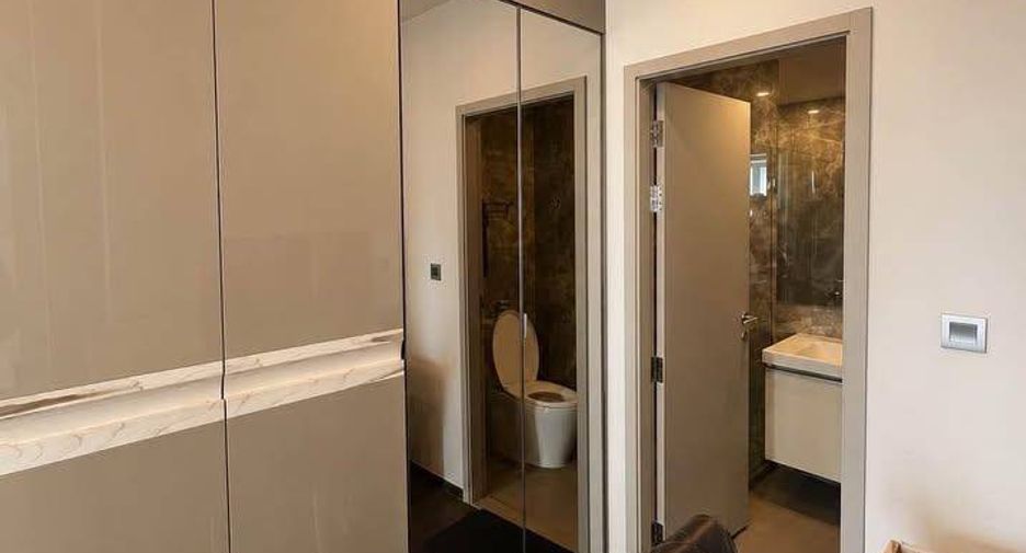 Wohnung zur Miete mit 1 Zimmer in Pathum Wan, Bangkok