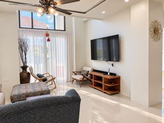 For sale 4 bedrooms house in Mueang Phuket, Phuket