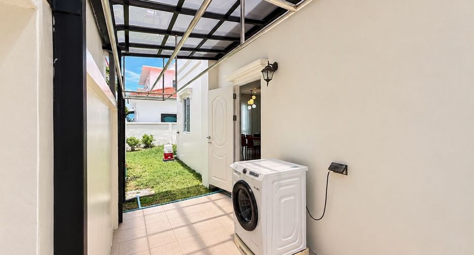 For sale 4 bedrooms house in Mueang Phuket, Phuket