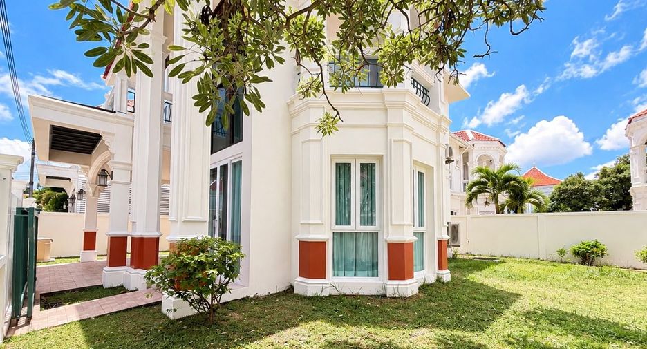 For sale 4 bedrooms house in Mueang Phuket, Phuket