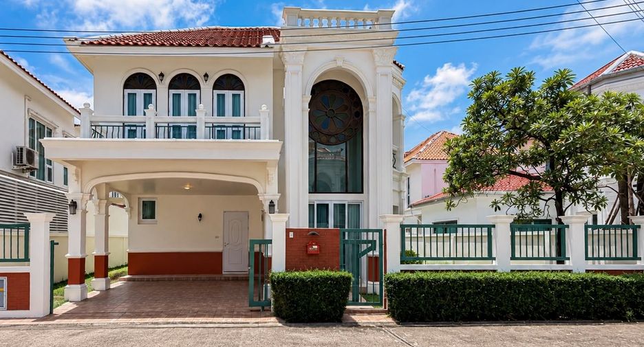 For sale 4 bedrooms house in Mueang Phuket, Phuket