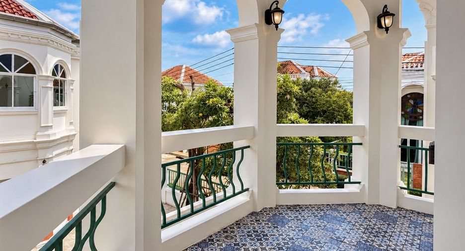 For sale 4 bedrooms house in Mueang Phuket, Phuket