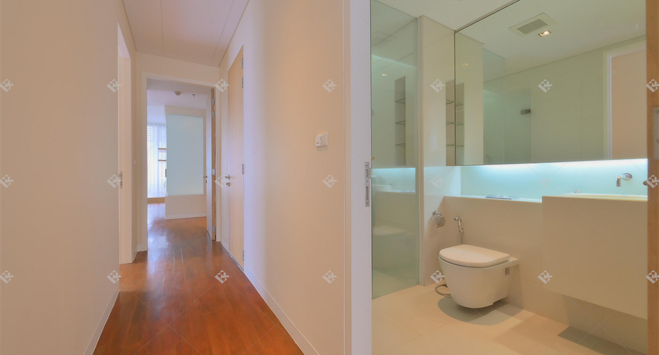 Condo en alquiler de 2 habitaciones en Khlong Toei, Bangkok