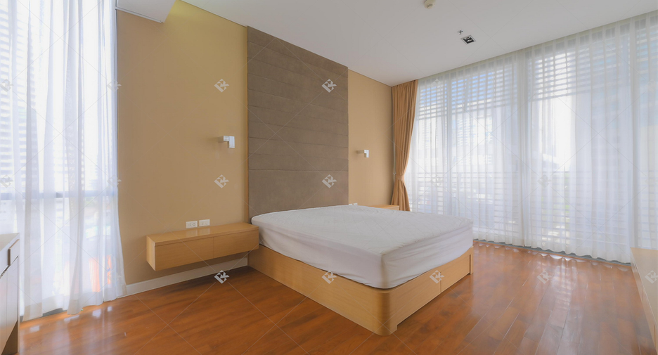 Condo en alquiler de 2 habitaciones en Khlong Toei, Bangkok