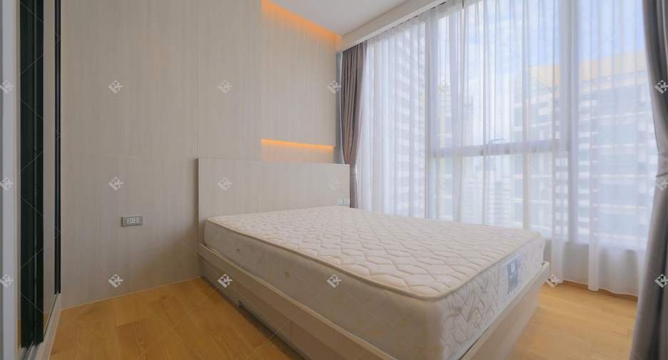 For sale 1 bed condo in Khlong Toei, Bangkok