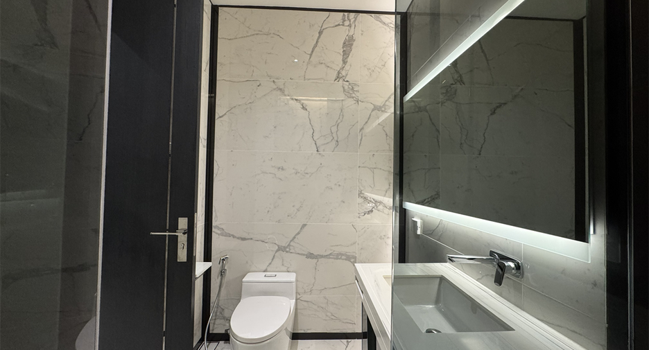 For rent 2 ベッドルーム condo in Watthana, Bangkok