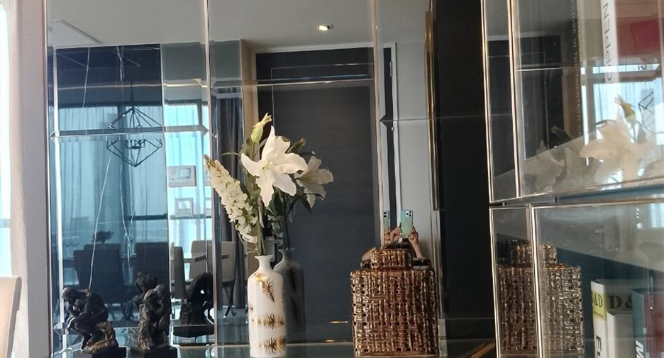 Condo en alquiler de 2 habitaciones en Sathon, Bangkok