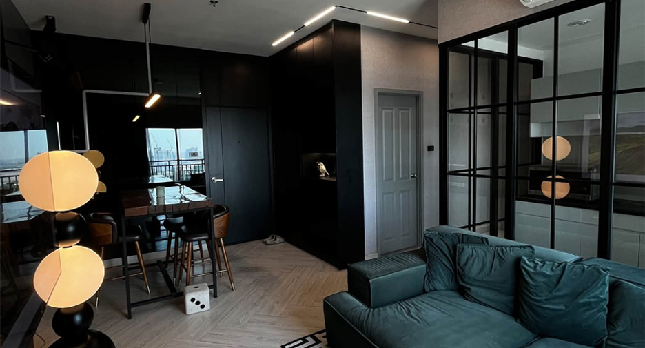 For rent 2 bedrooms condo in Thon Buri, Bangkok