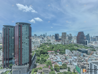 For sale 2 bedrooms condo in Pathum Wan, Bangkok