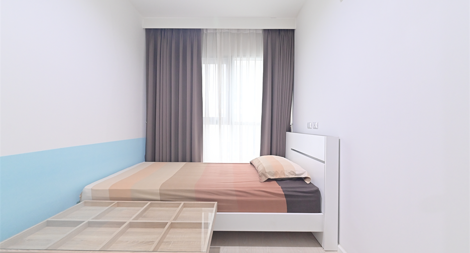 For sale 2 bedrooms condo in Huai Khwang, Bangkok