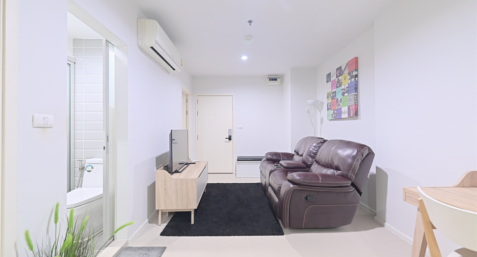 For sale 2 bedrooms condo in Huai Khwang, Bangkok