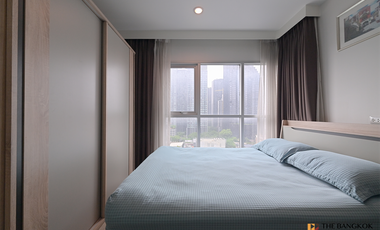 For sale 2 bedrooms condo in Huai Khwang, Bangkok