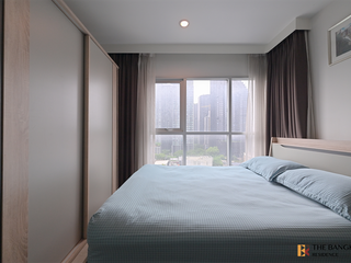 For sale 2 bedrooms condo in Huai Khwang, Bangkok