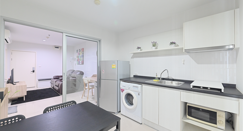 For sale 2 bedrooms condo in Huai Khwang, Bangkok