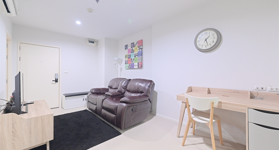 For sale 2 bedrooms condo in Huai Khwang, Bangkok