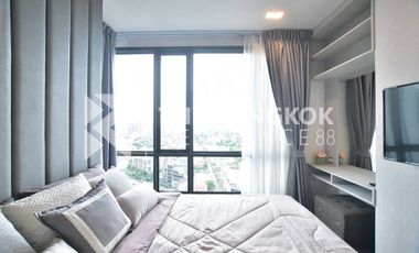 À louer 2 chambres condo à Chatuchak, Bangkok