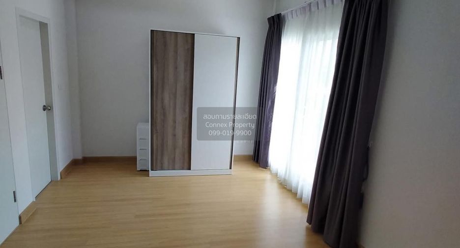For rent 3 bedrooms townhouse in Bang Bua Thong, Nonthaburi