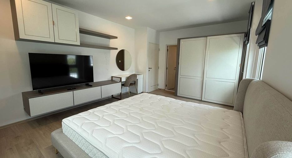 Casa en alquiler de 3 habitaciones en Bang Phli, Samut Prakan