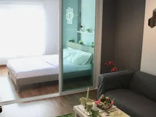 À louer 1 chambre condo à Phra Khanong, Bangkok