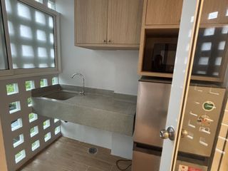 Condo en alquiler de estudio en Huai Khwang, Bangkok