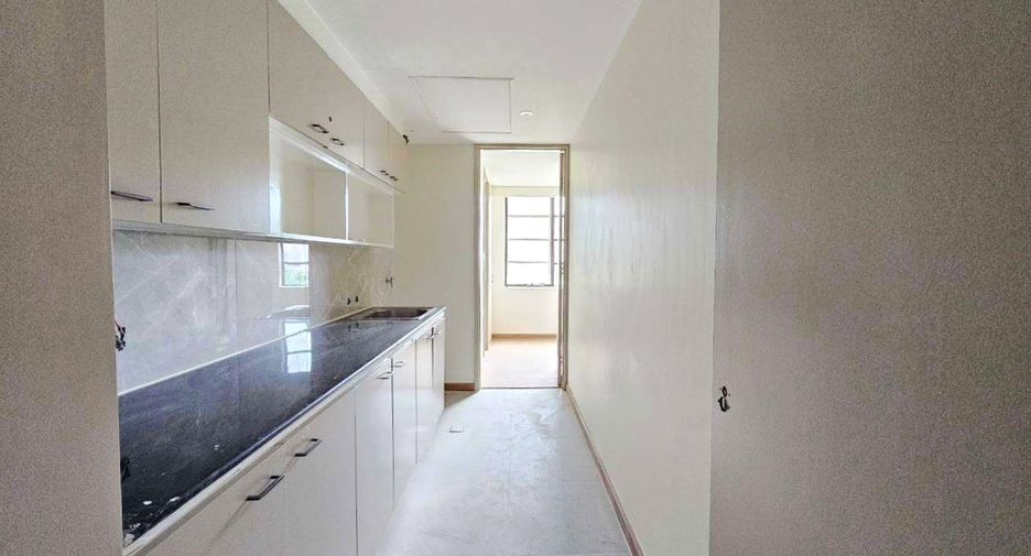 Condo en alquiler de 3 habitaciones en Sathon, Bangkok