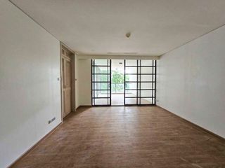 Condo en alquiler de 3 habitaciones en Sathon, Bangkok