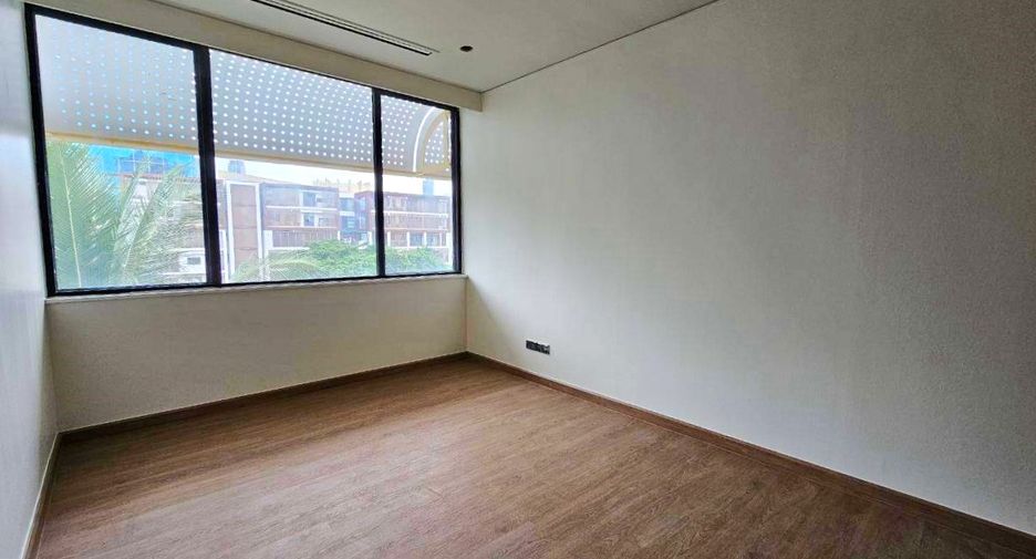 Condo en alquiler de 3 habitaciones en Sathon, Bangkok