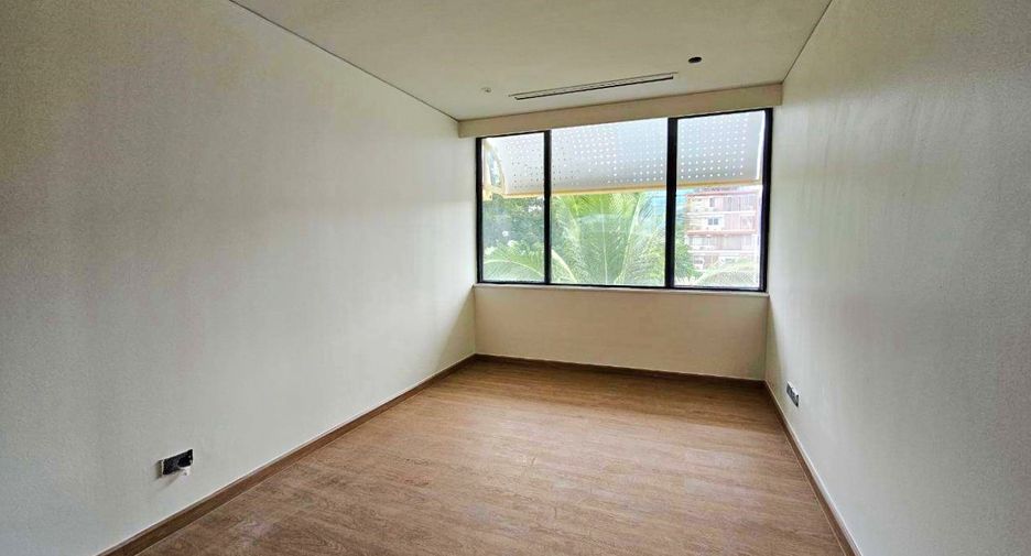 Condo en alquiler de 3 habitaciones en Sathon, Bangkok