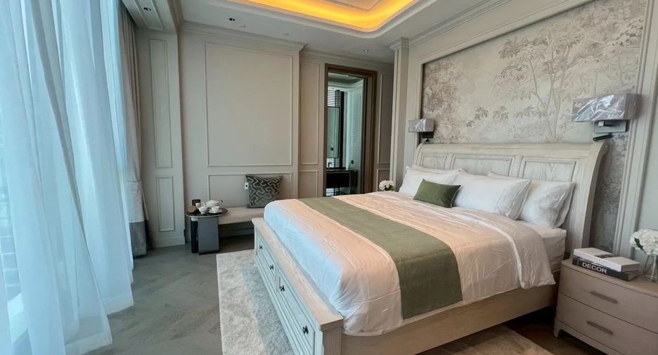For rent 2 bedrooms condo in Sathon, Bangkok