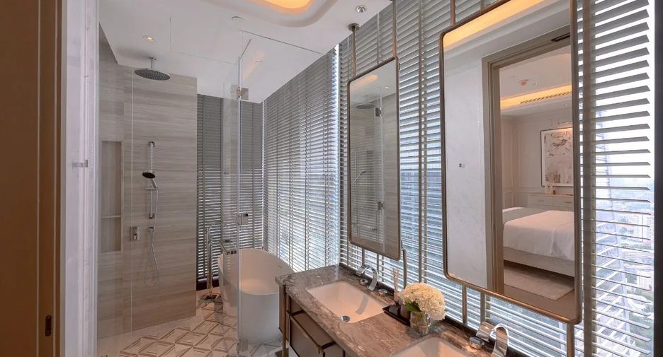 For rent 2 bedrooms condo in Sathon, Bangkok