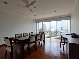 Condo en alquiler de 3 habitaciones en Sathon, Bangkok