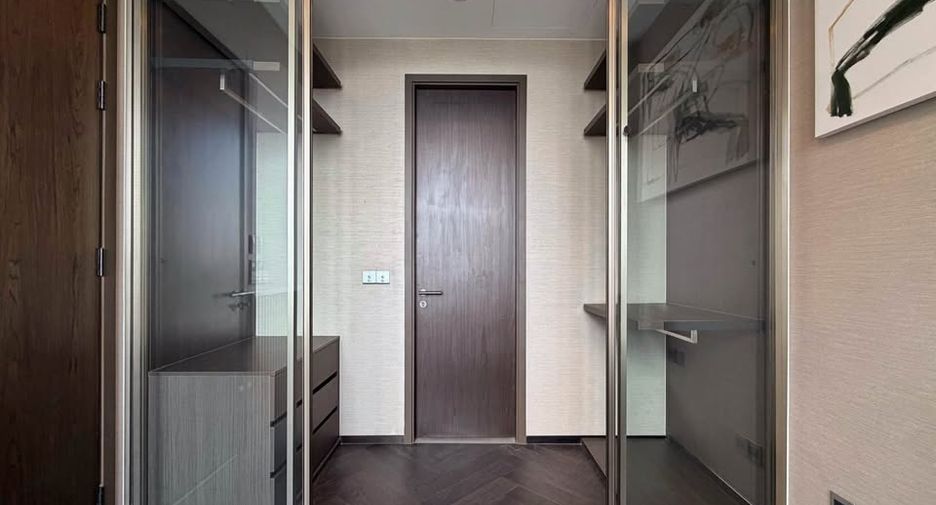 Condo en alquiler de 1 habitaciones en Khlong Toei, Bangkok
