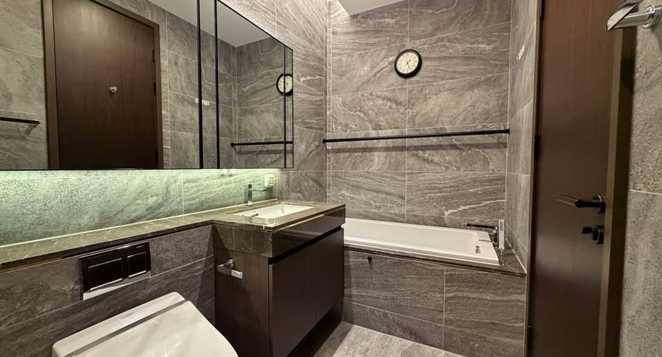 Condo en alquiler de 1 habitaciones en Khlong Toei, Bangkok