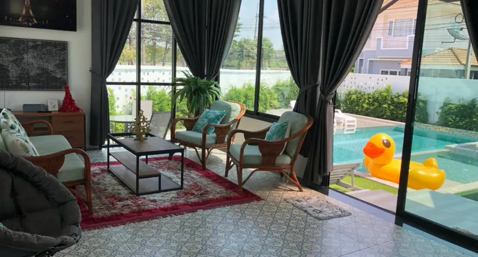 À vendre 4 chambres villa à Jomtien, Pattaya