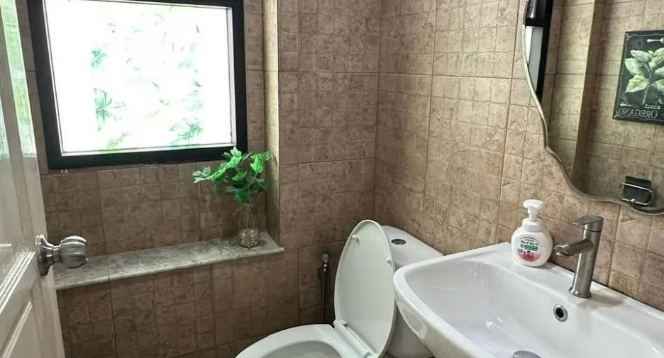 À vendre 4 chambres villa à Jomtien, Pattaya