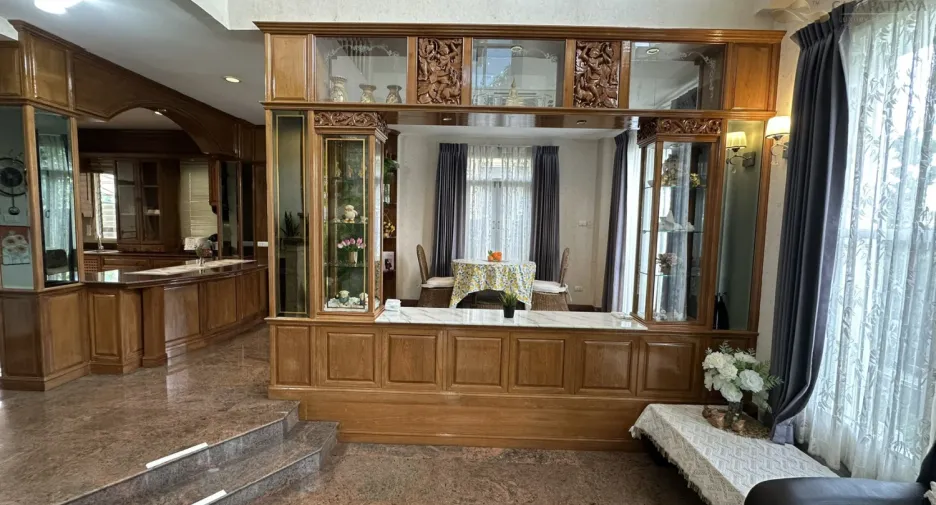 À vendre 4 chambres villa à Jomtien, Pattaya