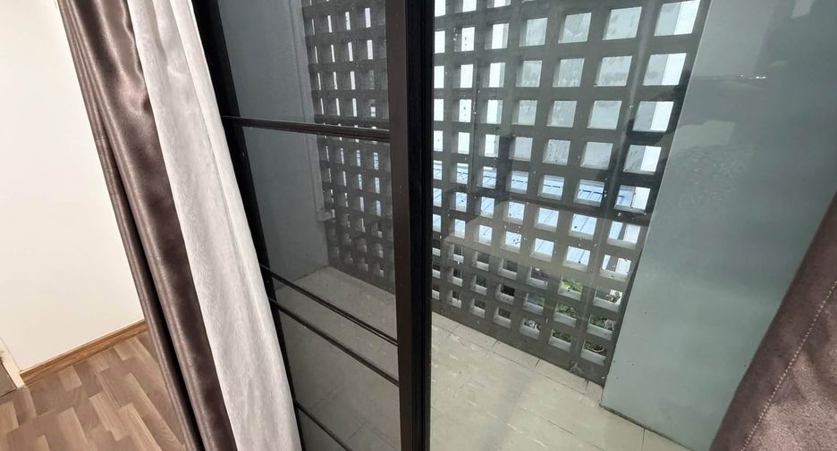 À vendre et à louer 3 chambres maison à Saraphi, Chiang Mai