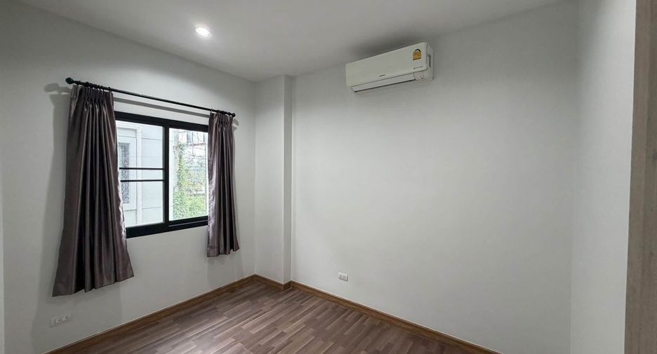 À vendre et à louer 3 chambres maison à Saraphi, Chiang Mai