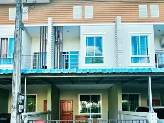 Casa adosada en alquiler de 2 habitaciones en Mueang Chiang Rai, Chiang Rai