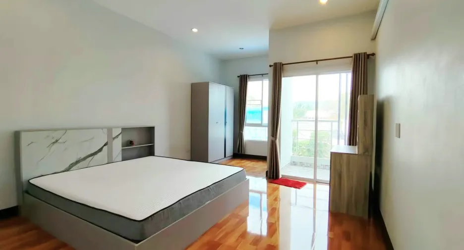 Casa adosada en alquiler de 2 habitaciones en Mueang Chiang Rai, Chiang Rai