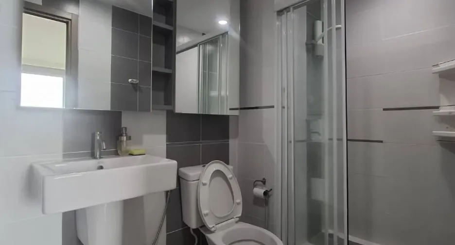 Condo en alquiler de 1 habitaciones en Watthana, Bangkok