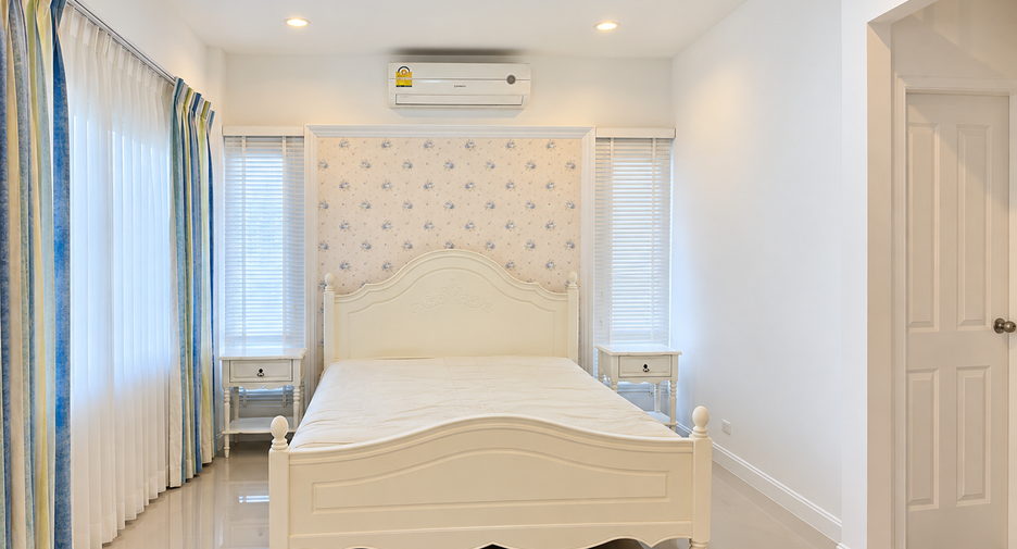 For sale 3 bedrooms house in Hua Hin, Prachuap Khiri Khan
