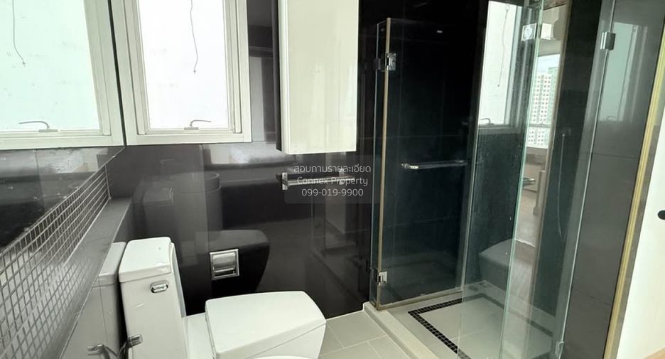 For rent 2 bedrooms condo in Phaya Thai, Bangkok