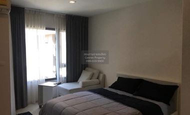 À louer 1 chambre condo à Yan Nawa, Bangkok
