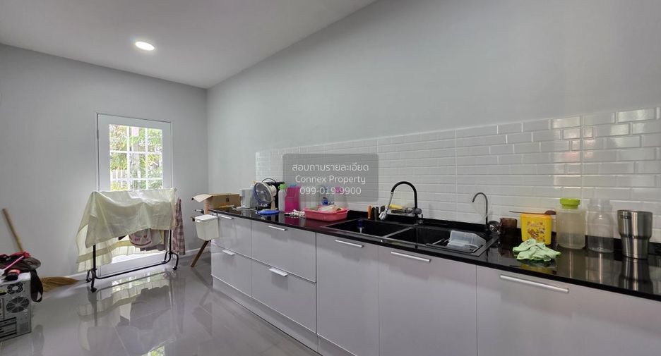 Casa en alquiler de 3 habitaciones en Bang Khun Thian, Bangkok