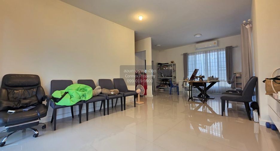 Casa en alquiler de 3 habitaciones en Bang Khun Thian, Bangkok