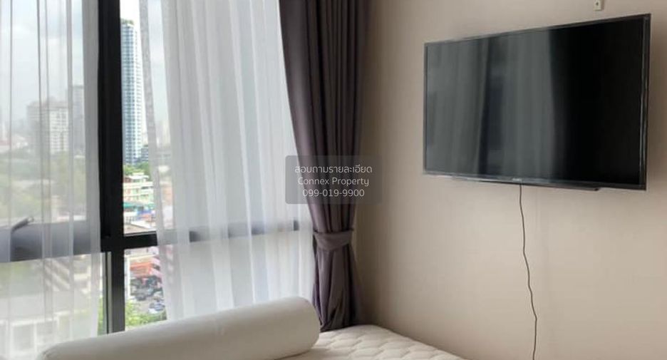 Condo en alquiler de 2 habitaciones en Phra Khanong, Bangkok