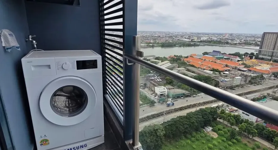 For rent 2 bedrooms condo in Yan Nawa, Bangkok